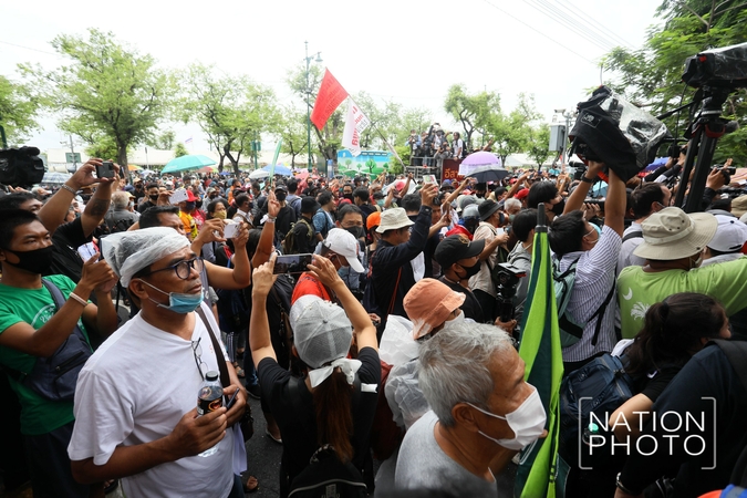 Protesters from around the country arrive in Bangkok for anti-government rally Protesters from around the country arrive in Bangkok for anti-government rally