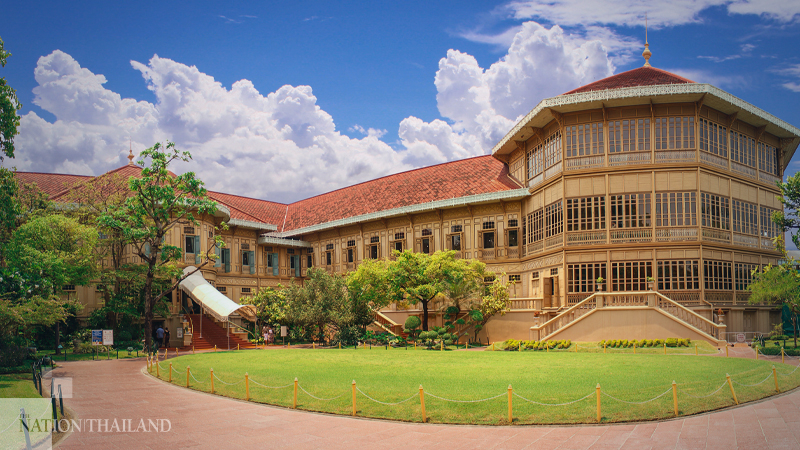 Netizens accuse Fine Arts Dept of ‘historical vandalism’ at Vimanmek Palace Netizens accuse Fine Arts Dept of ‘historical vandalism’ at Vimanmek Palace