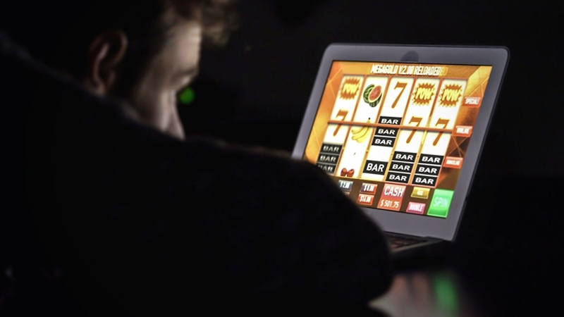 PM orders immediate crackdown on online gambling websites PM orders immediate crackdown on online gambling websites