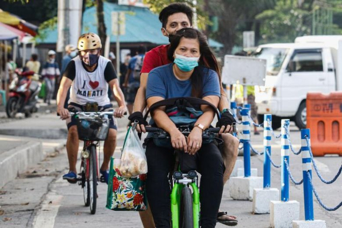 Philippines extends coronavirus curbs for another month to prevent 'Christmas surge' Philippines extends coronavirus curbs for another month to prevent 'Christmas surge'