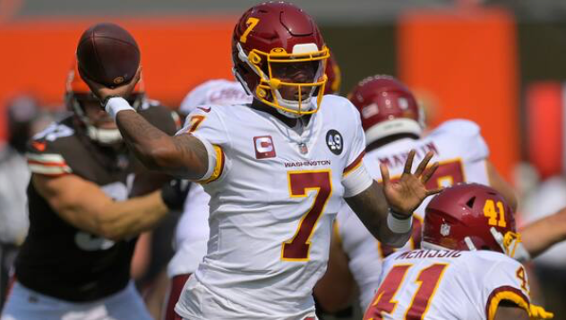 Despite Dwayne Haskins's reputation as an accurate passer, the early returns on his NFL career present concerning numbers about his accuracy. MUST CREDIT: Washington Post photo by John McDonnell