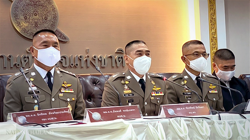 Police arrest alleged gold robber and his Laotian wife, as police chief bids adieu Police arrest alleged gold robber and his Laotian wife, as police chief bids adieu