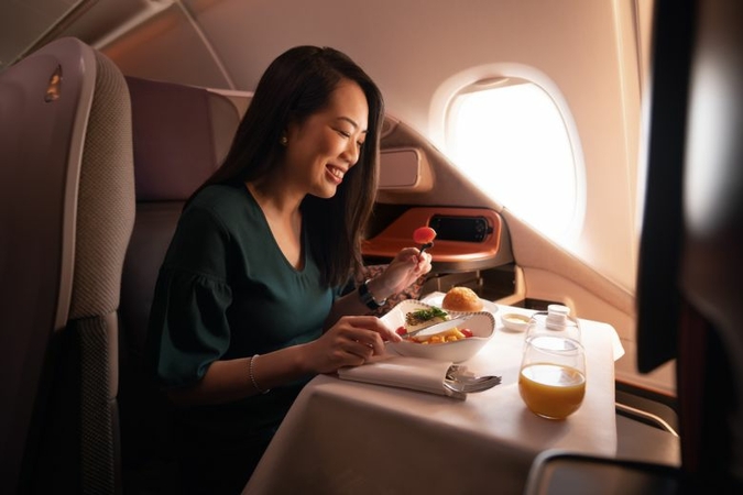 SIA unveils pricing details for A-380 restaurant and meal delivery; $500 flight simulator experience offered in facility tour SIA unveils pricing details for A-380 restaurant and meal delivery; $500 flight simulator experience offered in facility tour