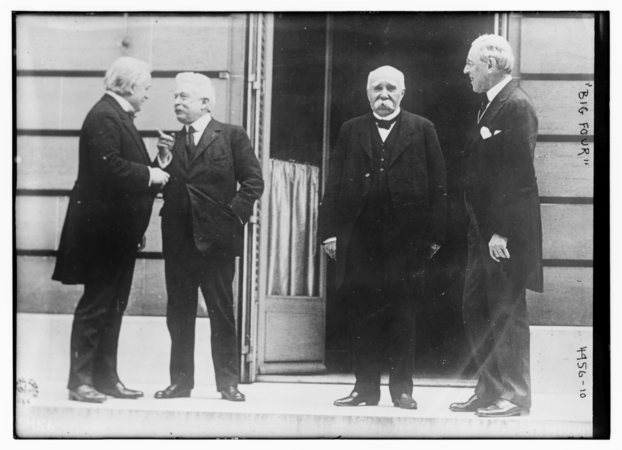 In 1918, the flu infected the White House. Even President Wilson got sick. In 1918, the flu infected the White House. Even President Wilson got sick.