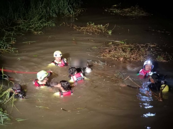 Man drowns while fishing in Phitsanulok canal Man drowns while fishing in Phitsanulok canal