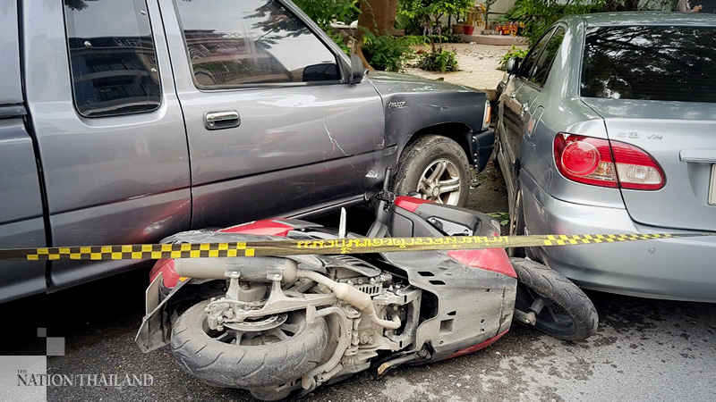 Bangkokian takes knife to former girlfriend in fit of jealousy Bangkokian takes knife to former girlfriend in fit of jealousy