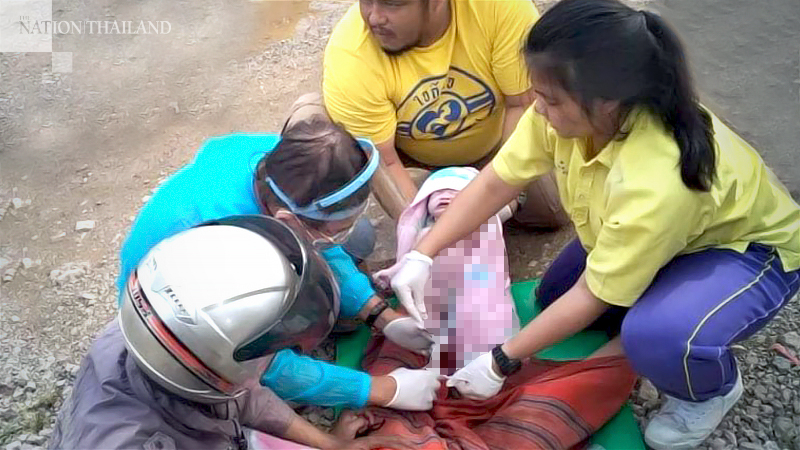 Student puts hospital training to use, helps deliver baby on the road in Mae Sot Student puts hospital training to use, helps deliver baby on the road in Mae Sot
