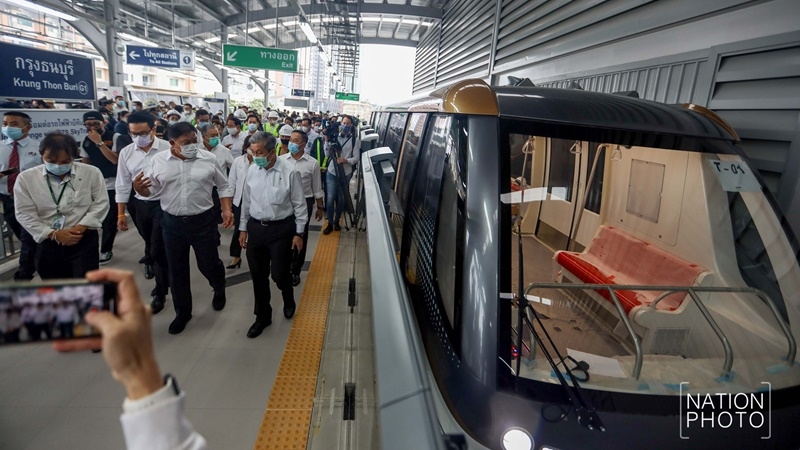 Governor, BMA officials check on progress of BTS Gold Line Governor, BMA officials check on progress of BTS Gold Line