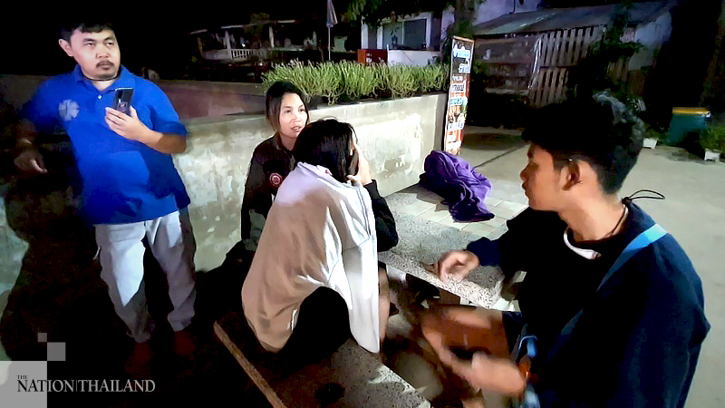 Two schoolgirls jump off bridge in Ubon, both saved Two schoolgirls jump off bridge in Ubon, both saved