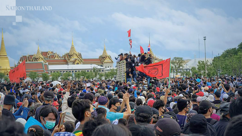 Protesters vow peaceful, three-finger salute when royal procession passes by on Oct 14 Protesters vow peaceful, three-finger salute when royal procession passes by on Oct 14