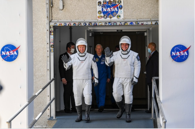 Rocket problem prompts NASA and SpaceX to delay next launch of astronauts Rocket problem prompts NASA and SpaceX to delay next launch of astronauts