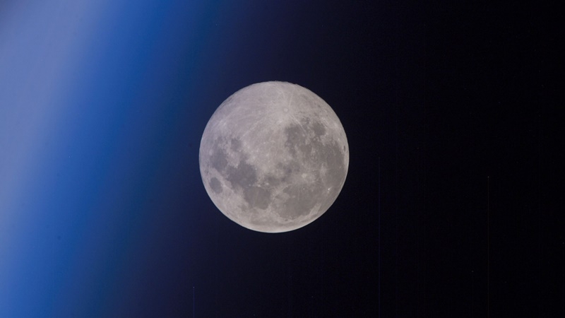 Seven nations join the U.S. in signing the Artemis Accords, creating a legal framework for behavior in space Seven nations join the U.S. in signing the Artemis Accords, creating a legal framework for behavior in space