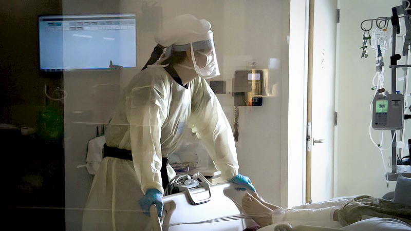 Shaky U.S. hospitals risk bankruptcy in latest covid wave Shaky U.S. hospitals risk bankruptcy in latest covid wave