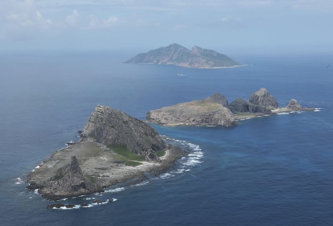 Okinawa Prefecture’s Senkaku Islands seen in an aerial photo taken from a Yomiuri plane in September 2013. (The Yomiuri Shimbun file photo)

