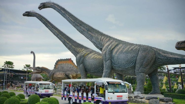 Free entrance to Nong Nooch for residents of 9 provinces, 10 Bangkok districts Free entrance to Nong Nooch for residents of 9 provinces, 10 Bangkok districts