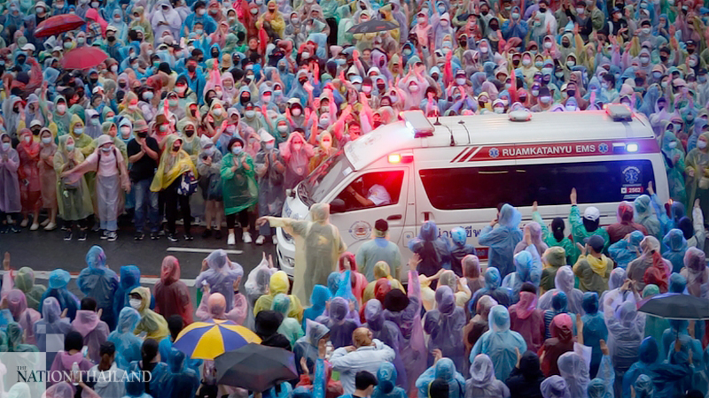 More than 1,000 doctors protest violence against protesters More than 1,000 doctors protest violence against protesters