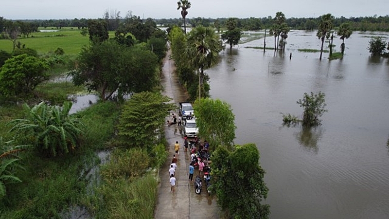 Parts of Nakhon Ratchasima reel under floods Parts of Nakhon Ratchasima reel under floods