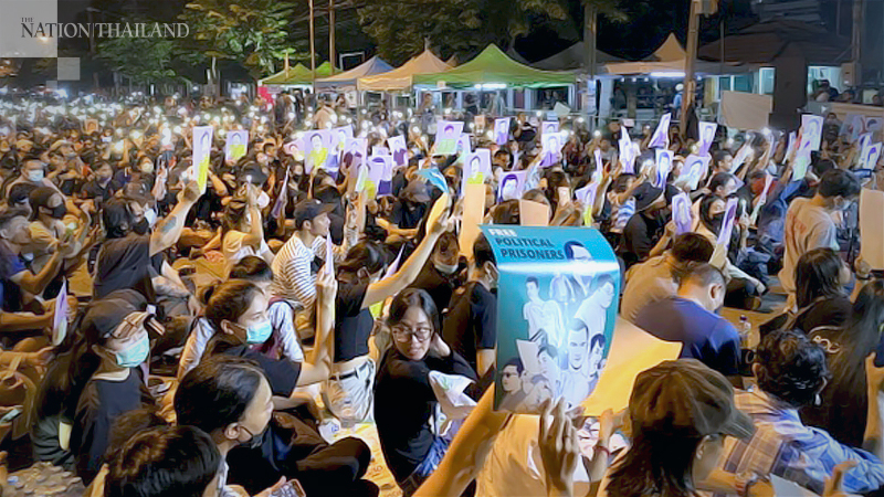 Protesters set Oct 24 deadline for Prayut's resignation, demand release of their leaders Protesters set Oct 24 deadline for Prayut's resignation, demand release of their leaders