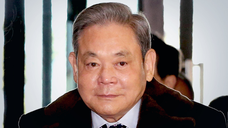 Samsung Chairman Lee Kun-hee dies at 78 Samsung Chairman Lee Kun-hee dies at 78