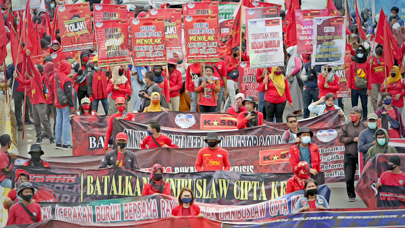 Labor union plans more protests against omnibus Indonesian law, to prepare legal challenge Labor union plans more protests against omnibus Indonesian law, to prepare legal challenge