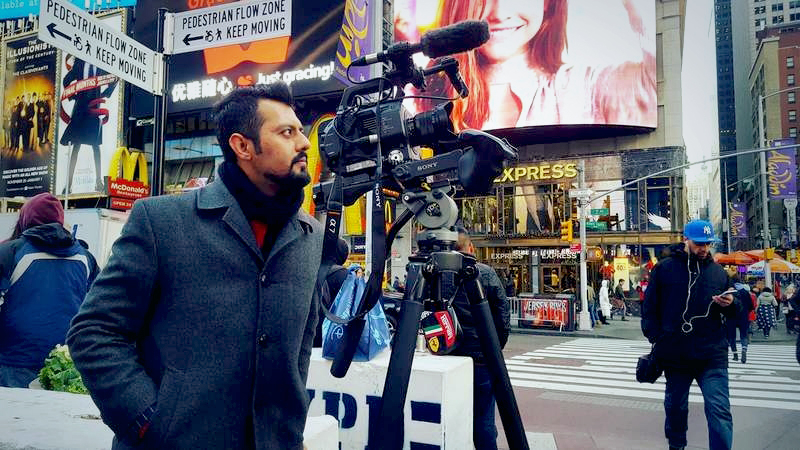 Pakistani filmmaker wins gender equality award in Singapore Pakistani filmmaker wins gender equality award in Singapore