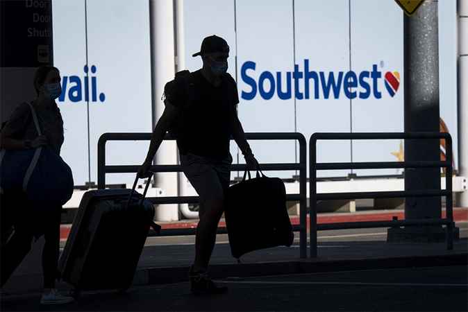 Airlines face winter survival test after virus slows rebound Airlines face winter survival test after virus slows rebound