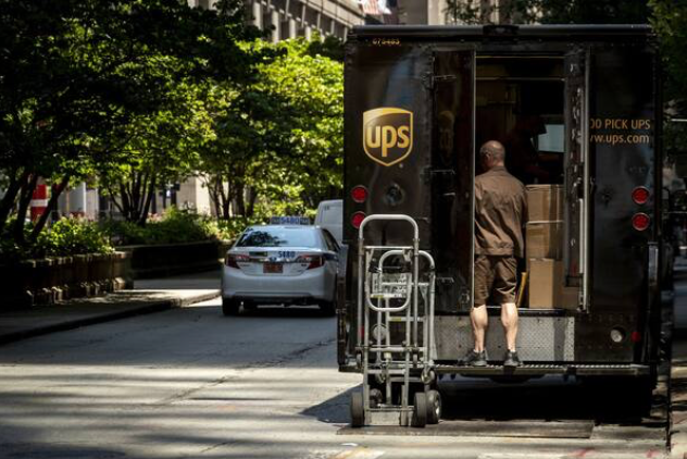 The e-commerce boom offers a lifeline for oil The e-commerce boom offers a lifeline for oil