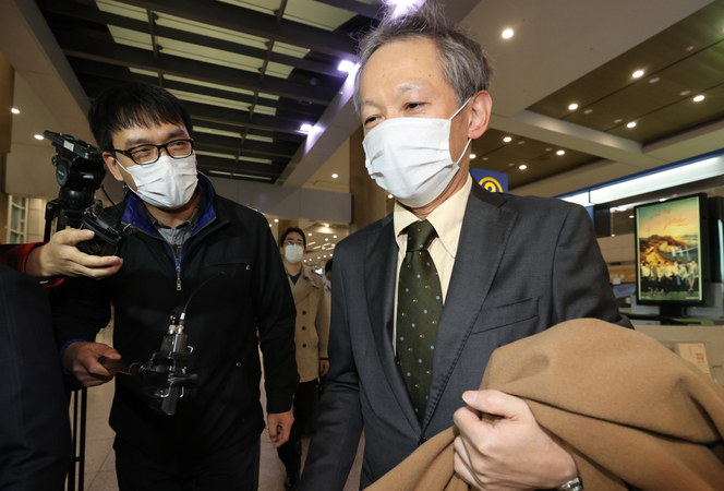 S. Korea, Japan hold working-level talks on wartime history, trade S. Korea, Japan hold working-level talks on wartime history, trade