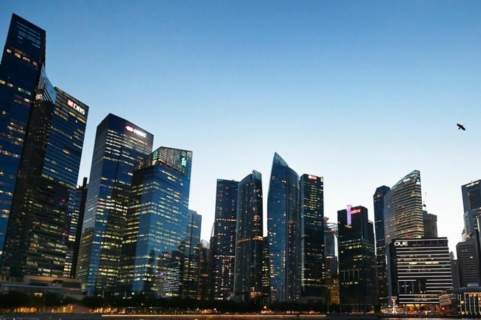 Job recovery in S'pore likely slow and uneven despite immediate rebound in retail, F&B: MAS Job recovery in S'pore likely slow and uneven despite immediate rebound in retail, F&B: MAS