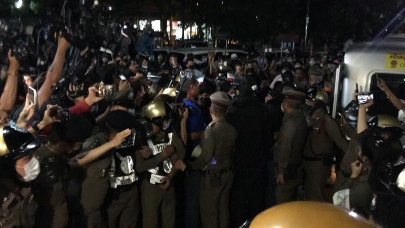 Police have no right to detain protest leaders without arrest warrants: iLaw Police have no right to detain protest leaders without arrest warrants: iLaw