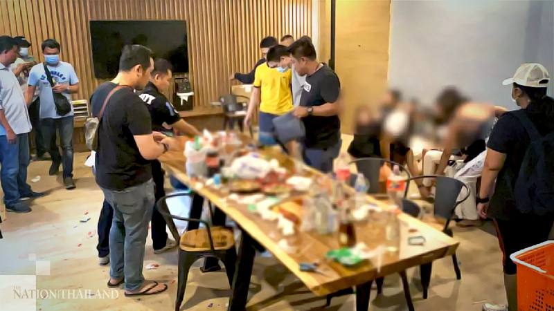 Suspected drug party busted in Bang Kapi resort Suspected drug party busted in Bang Kapi resort