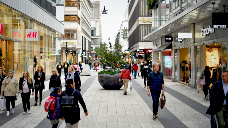 Sweden fights 'very serious' Covid resurgence with new curbs Sweden fights 'very serious' Covid resurgence with new curbs