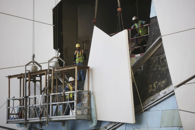 Saudi Arabia loosens controversial curbs on foreign workers Saudi Arabia loosens controversial curbs on foreign workers