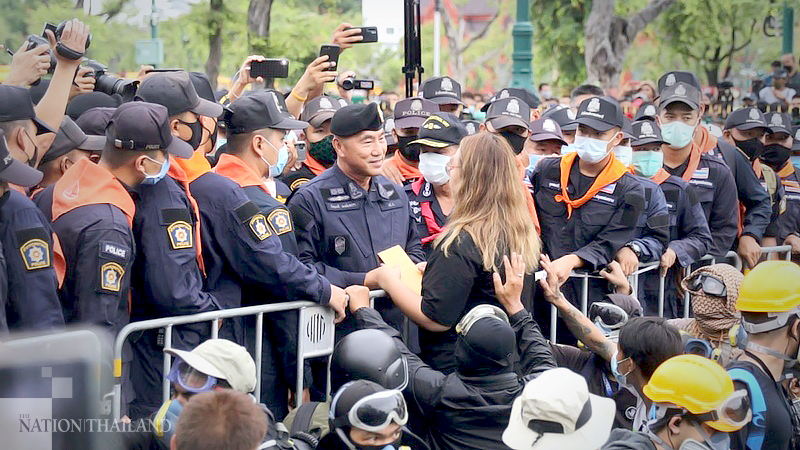 Protesters handled within confines of the law, insist police Protesters handled within confines of the law, insist police