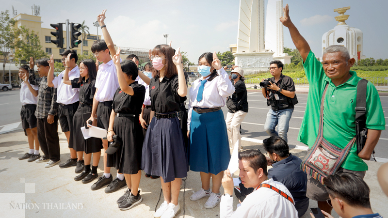 ‘Bad student’ targets Prayut; protesters demand human rights in jail ‘Bad student’ targets Prayut; protesters demand human rights in jail