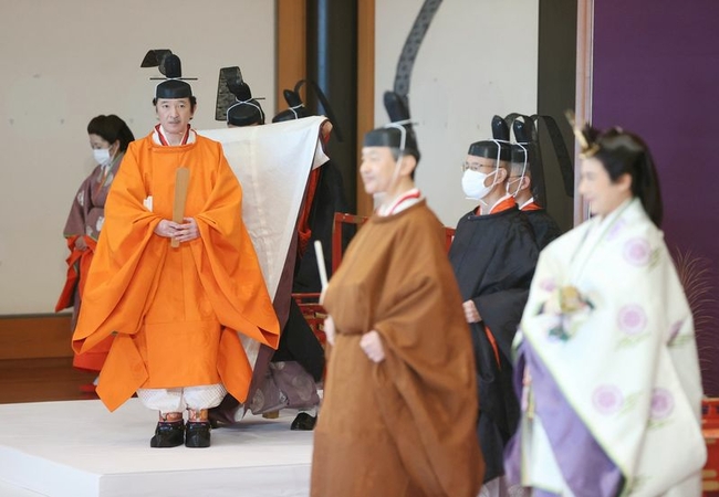 Ceremony proclaims Japan’s Crown Prince Akishino as first in line for throne Ceremony proclaims Japan’s Crown Prince Akishino as first in line for throne