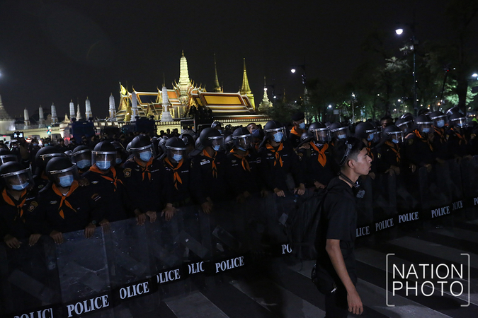 Thammasat student body condemns police actions against protesters Thammasat student body condemns police actions against protesters