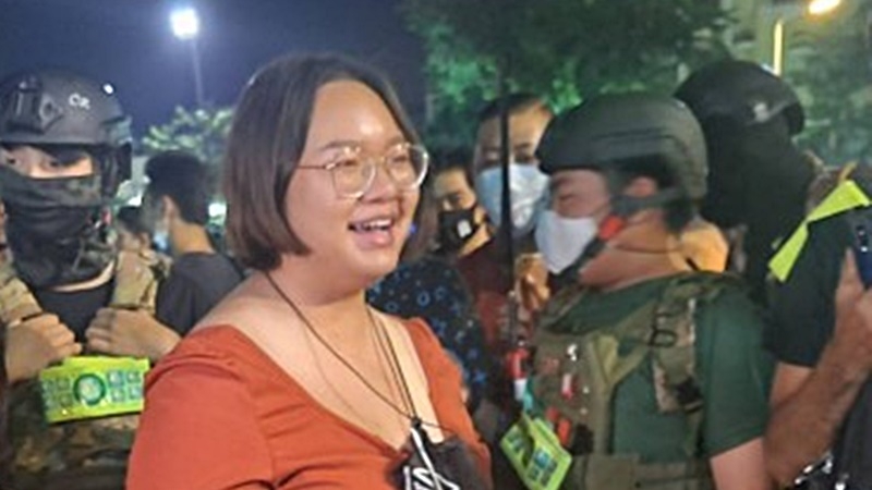 Panusaya rejoins pro-democracy protests, tells govt 'not to undermine' citizens Panusaya rejoins pro-democracy protests, tells govt 'not to undermine' citizens