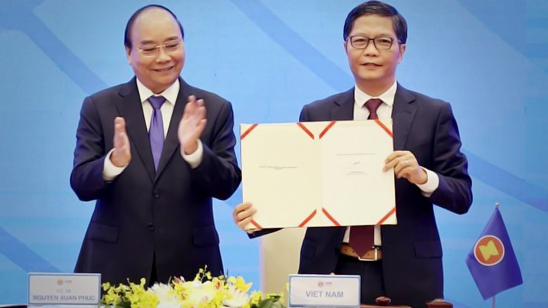 World’s largest trade pact signed by ASEAN countries and five partners World’s largest trade pact signed by ASEAN countries and five partners