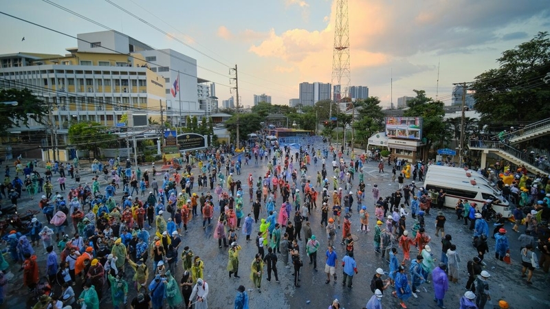 55 hurt in pro-democracy clash on Tuesday 55 hurt in pro-democracy clash on Tuesday