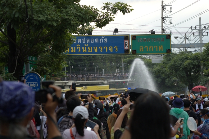 Human rights lawyers to sue police for ‘failure’ to protect protesters outside Parliament