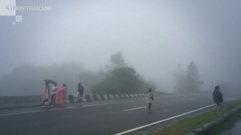 Cool and foggy mornings in upper Thailand, isolated heavy rain in South Cool and foggy mornings in upper Thailand, isolated heavy rain in South
