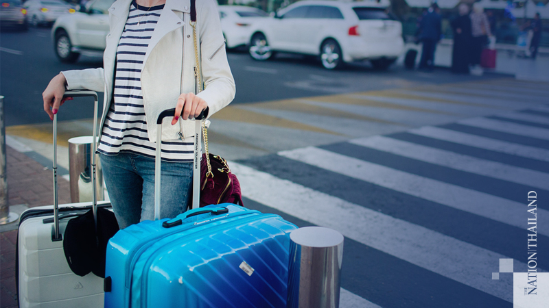 Luggage handling fees only apply to cabs heading to and from Bangkok airports: Land Transport Dept Luggage handling fees only apply to cabs heading to and from Bangkok airports: Land Transport Dept