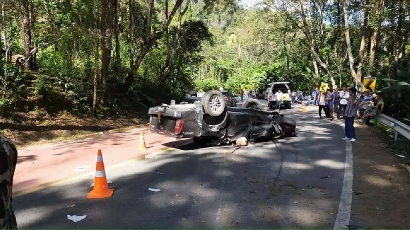 Five killed as pick-up flips on road to Doi Inthanon Five killed as pick-up flips on road to Doi Inthanon