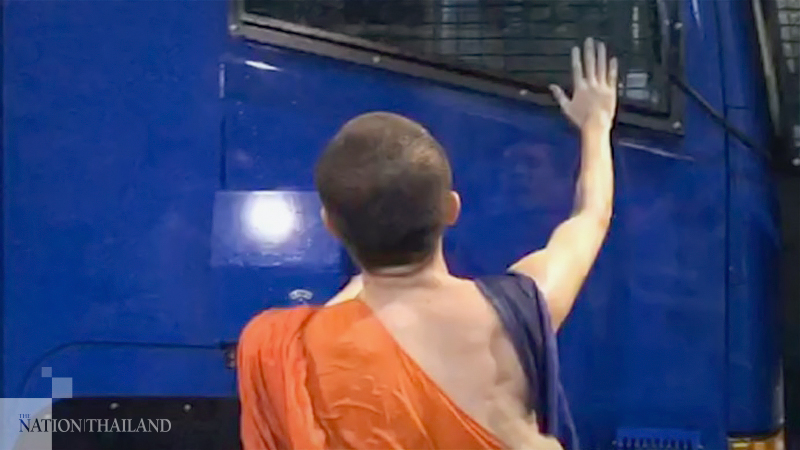 Democracy supporters at odds over case of monk facing lese majeste Democracy supporters at odds over case of monk facing lese majeste