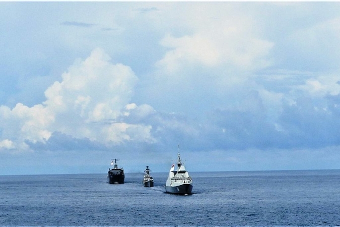 Navies of India, Singapore, and Thailand conducting trilateral maritime exercise Sitmex-20 in Andaman Sea Navies of India, Singapore, and Thailand conducting trilateral maritime exercise Sitmex-20 in Andaman Sea