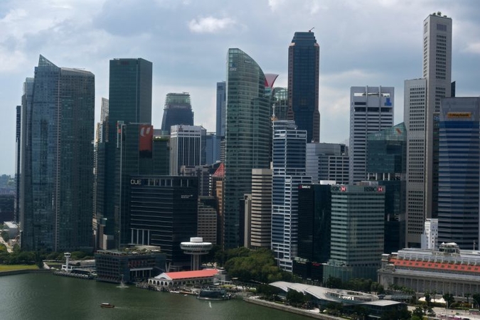 Singapore's economy has contracted by 6.5 per cent on a year-on-year basis in the first three quarters of the year.ST PHOTO: KUA CHEE SIONG, Straits Times
