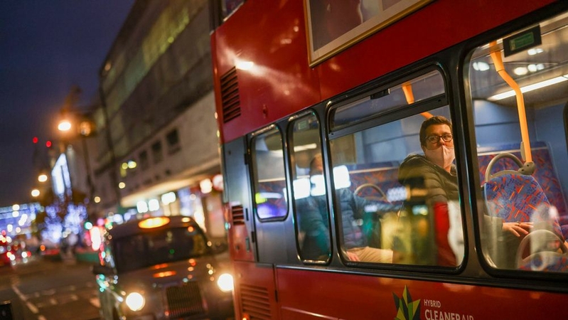 Sunak warns of 2.6 million jobless in historic U.K. slump Sunak warns of 2.6 million jobless in historic U.K. slump