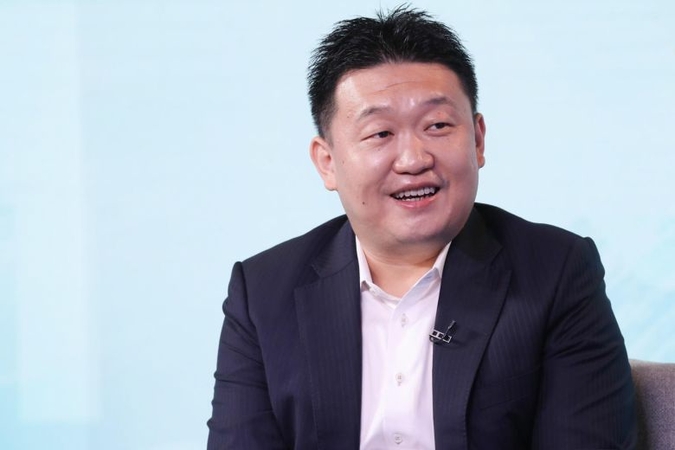 Shopee owner's chief Forrest Li named Businessman of the Year Shopee owner's chief Forrest Li named Businessman of the Year