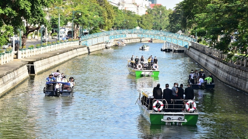 Eco-friendly electric boats go on stream on Bangkok canal from today Eco-friendly electric boats go on stream on Bangkok canal from today